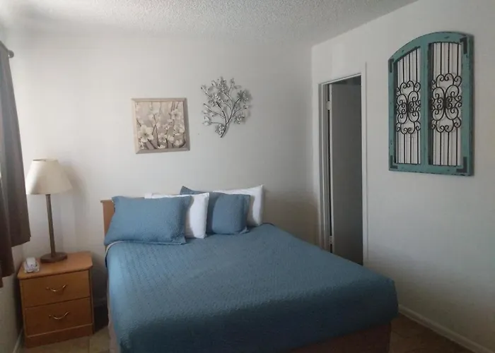 Little Daisy Motel